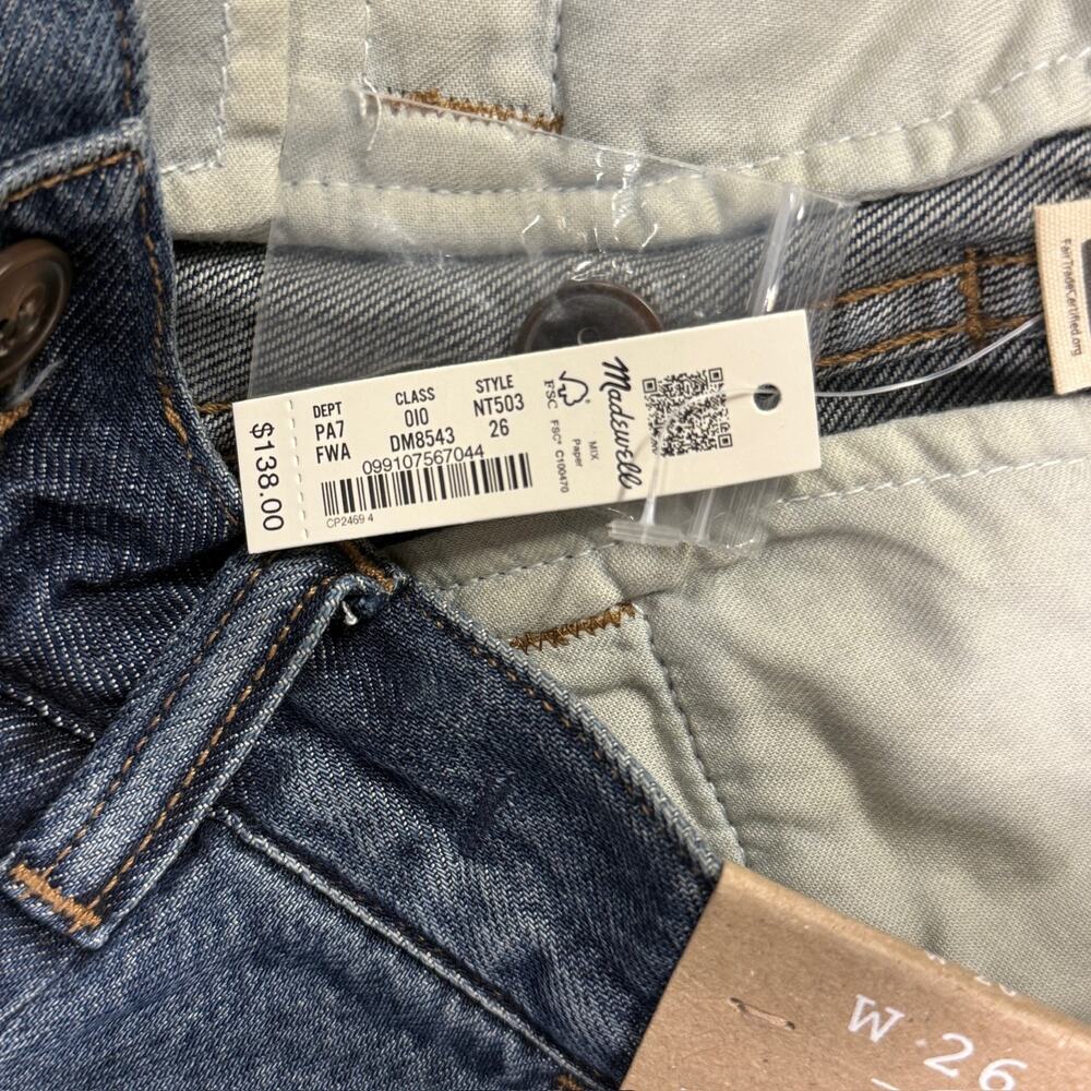 Madewell Women's Straight-Leg Wide Jeans in Dark Blue - Picture 9 of 12